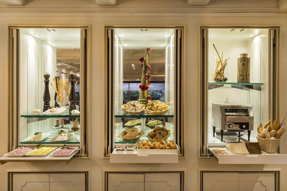 Отель Park Plaza Сантьяго Экстерьер фото