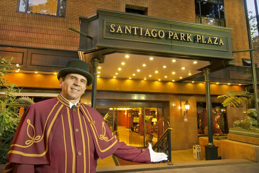 Отель Park Plaza Сантьяго Экстерьер фото